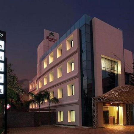 קולאם Hotel Zodiac Regency מראה חיצוני תמונה