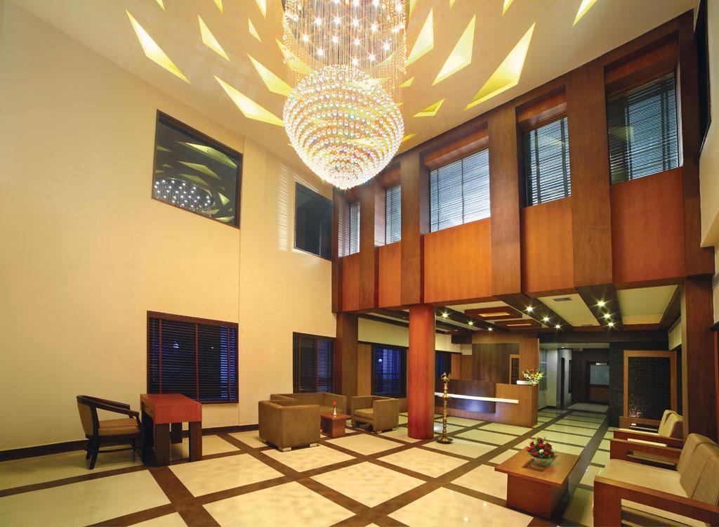 קולאם Hotel Zodiac Regency מראה חיצוני תמונה
